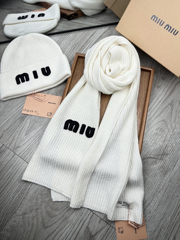 ブランドマフラー正面デザイン